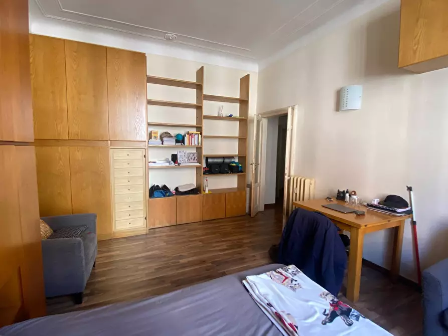 Immagine 2 di Appartamento in vendita  in Via Degli Imbriani 27 a Milano