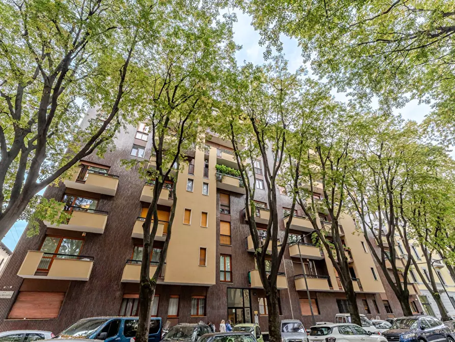 Immagine 2 di Appartamento in vendita  in Via Giovanni Bellezza 11 a Milano