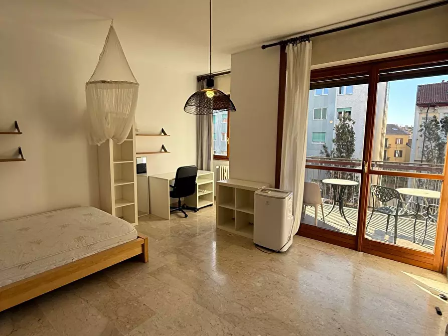 Immagine 11 di Appartamento in affitto  in Via Pavia 6/2 a Milano