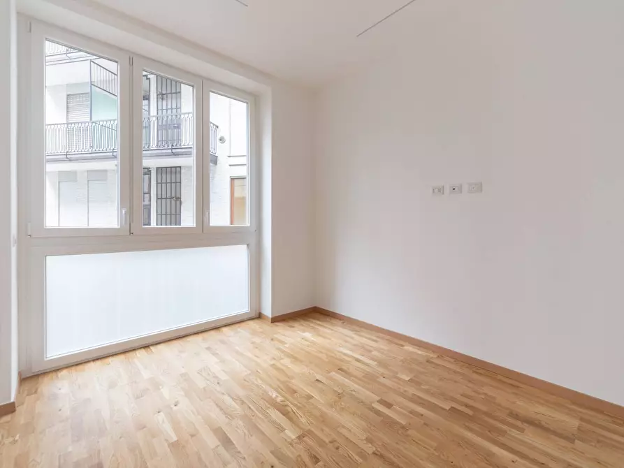 Immagine 7 di Appartamento in vendita  in Viale Enrico Martini 9 a Milano