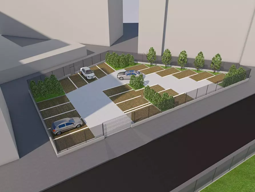 Immagine 2 di Box auto in vendita  in Via Piero Malvestiti Snc a Milano