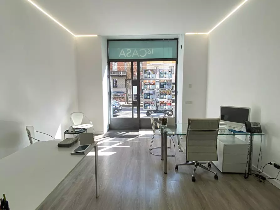 Immagine 5 di Locale commerciale in vendita  in Viale Monte Nero 19 a Milano