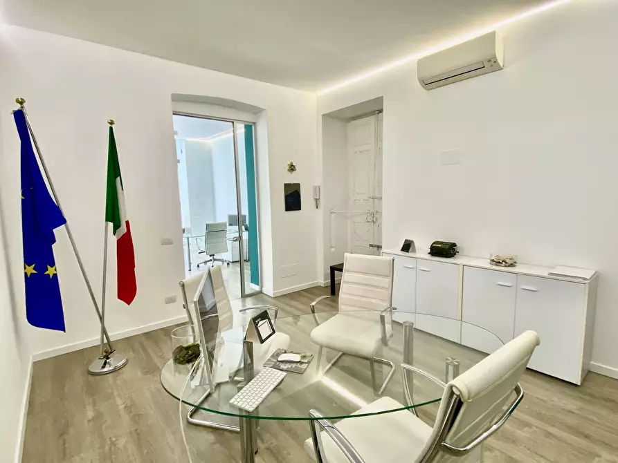 Immagine 6 di Locale commerciale in vendita  in Viale Monte Nero 19 a Milano