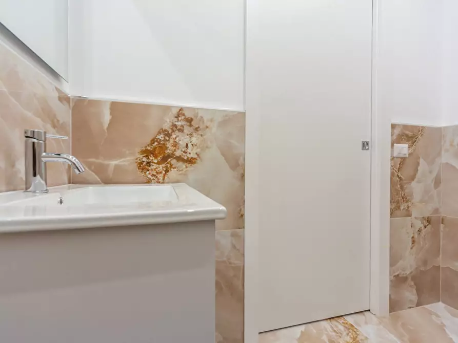 Immagine 16 di Appartamento in affitto  in Viale Enrico Martini 9 a Milano