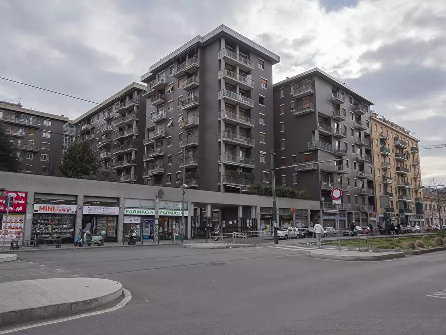 Immagine 25 di Appartamento in vendita  in Via Giambellino 131/3 a Milano