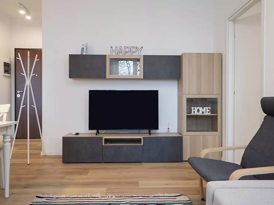 Immagine 11 di Appartamento in vendita  in Via Giambellino 131/3 a Milano