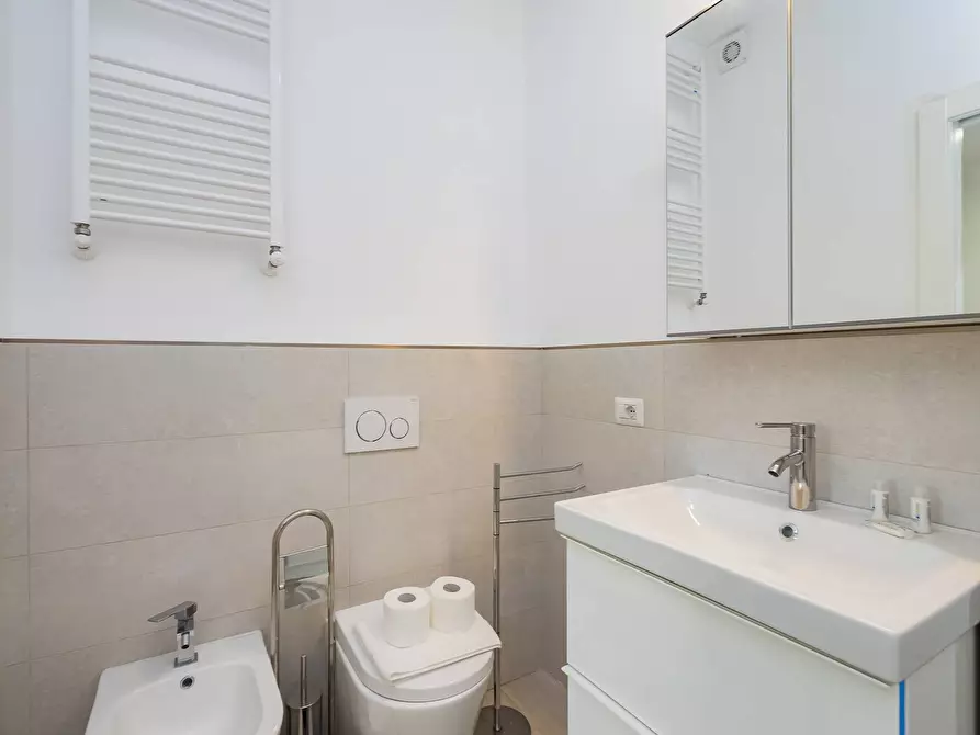Immagine 21 di Appartamento in vendita  in Via Giambellino 131 a Milano