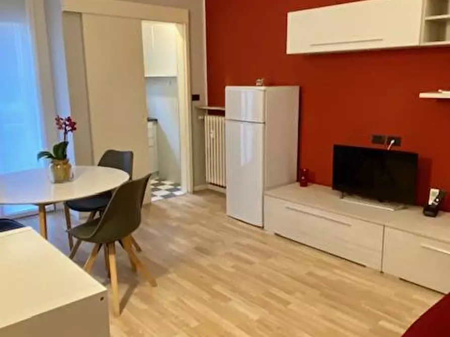 Immagine 7 di Appartamento in affitto  in Via Macedonio Melloni 17 a Milano