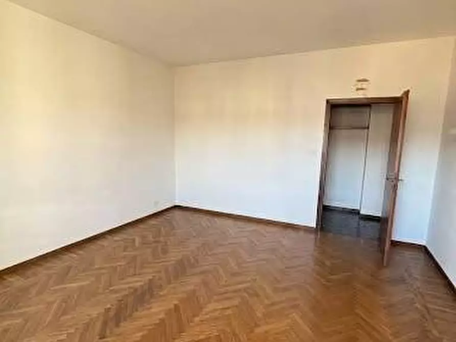 Immagine 12 di Appartamento in vendita  in Viale Toscana 11 a Milano