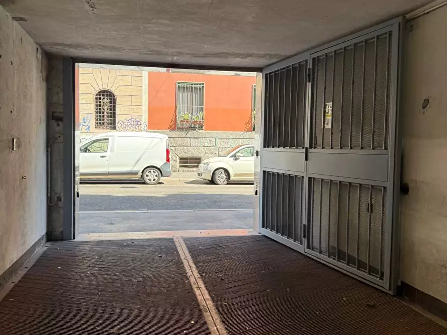 Immagine 2 di Box auto in vendita  in Via Cesare Balbo 11 a Milano