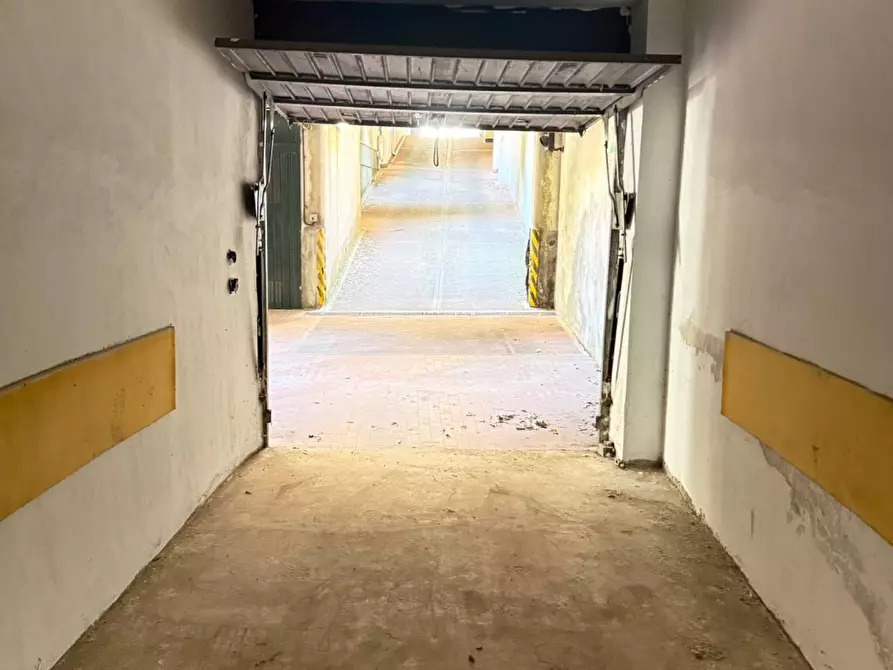 Immagine 6 di Box auto in vendita  in Via Cesare Balbo 11 a Milano
