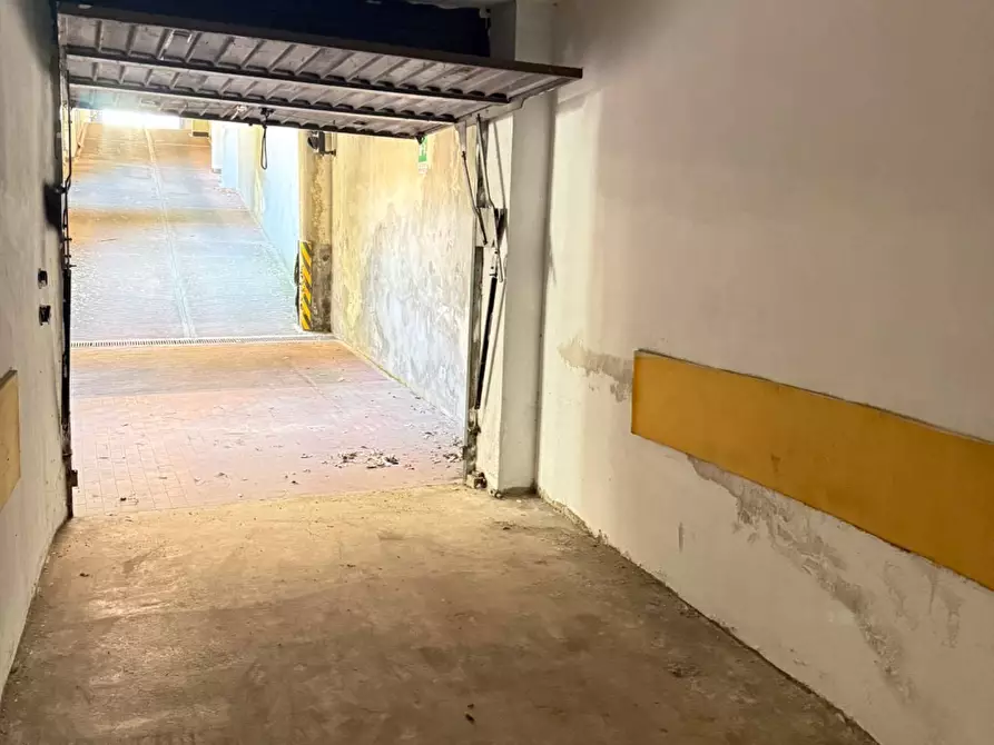Immagine 8 di Box auto in vendita  in Via Cesare Balbo 11 a Milano