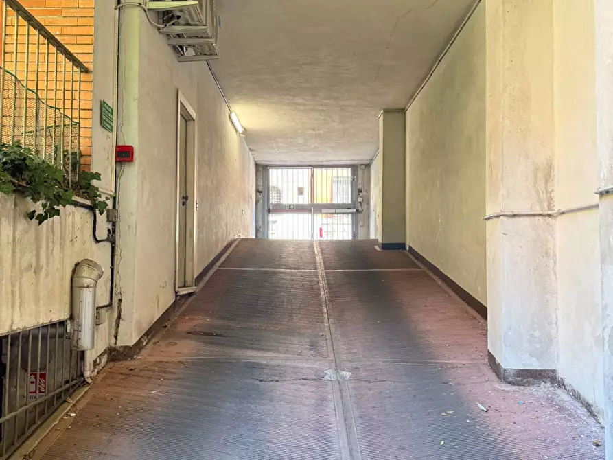Immagine 21 di Box auto in vendita  in Via Cesare Balbo 11 a Milano
