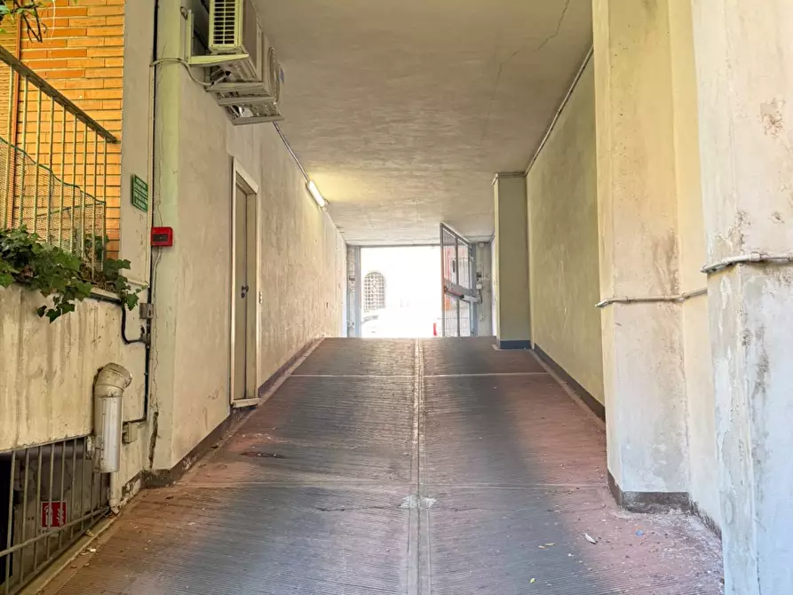 Immagine 22 di Box auto in vendita  in Via Cesare Balbo 11 a Milano