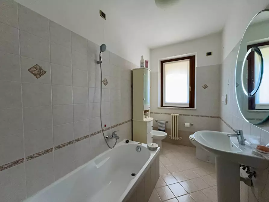 Immagine 9 di Appartamento in vendita  in via ruetta scarafoni 14 a Giulianova