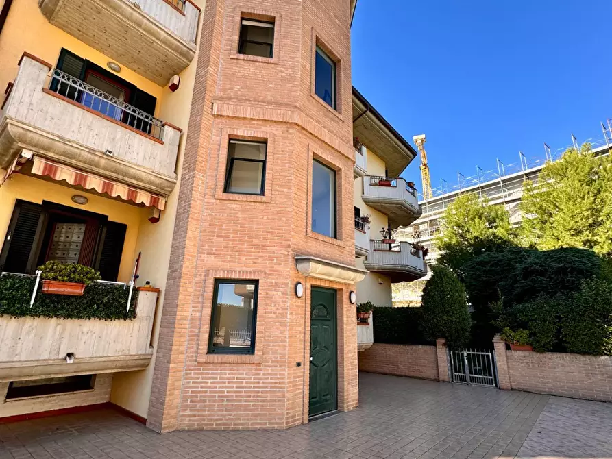 Immagine 1 di Appartamento in vendita  in via ruetta scarafoni 14 a Giulianova