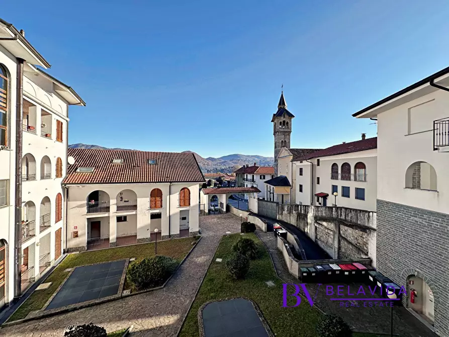 Immagine 20 di Appartamento in vendita  in Via Francesco Petrarca 1 a Pella