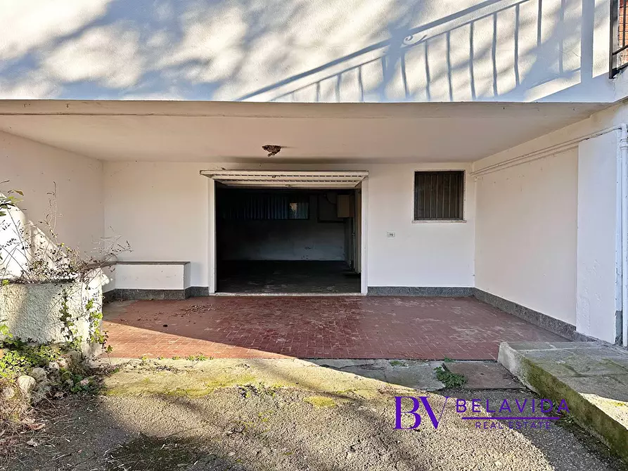 Immagine 11 di Villa in vendita  in Via Lussemburgo 49 a Ispra