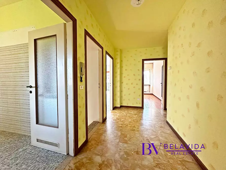 Immagine 6 di Villa in vendita  in Via Lussemburgo 49 a Ispra