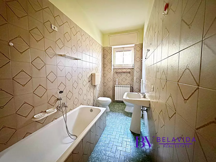 Immagine 16 di Villa in vendita  in Via Lussemburgo 49 a Ispra