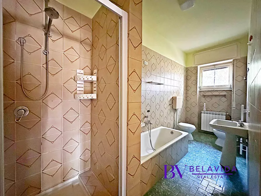 Immagine 19 di Villa in vendita  in Via Lussemburgo 49 a Ispra