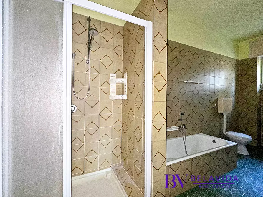 Immagine 20 di Villa in vendita  in Via Lussemburgo 49 a Ispra