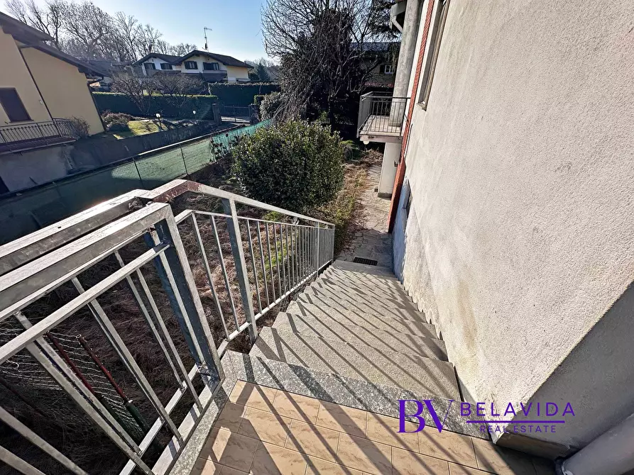 Immagine 29 di Villa in vendita  in Via Lussemburgo 49 a Ispra