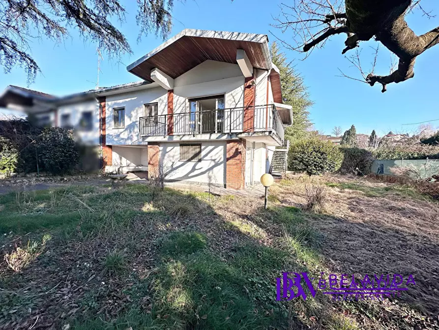 Immagine 32 di Villa in vendita  in Via Lussemburgo 49 a Ispra