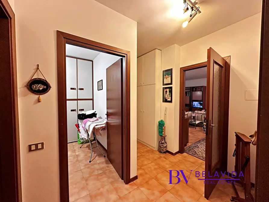 Immagine 28 di Appartamento in vendita  in Via Della Ravizza 30 a Somma Lombardo