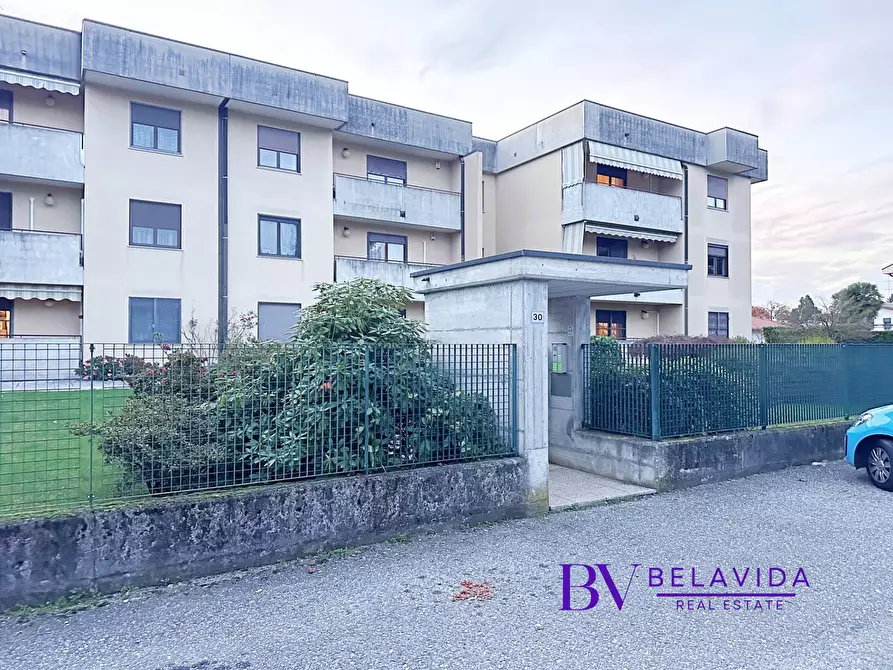 Immagine 33 di Appartamento in vendita  in Via Della Ravizza 30 a Somma Lombardo