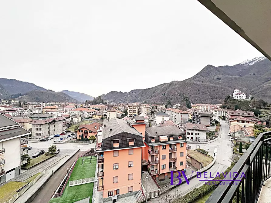 Immagine 26 di Appartamento in vendita  in Via XIV Maggio 37 a Varallo