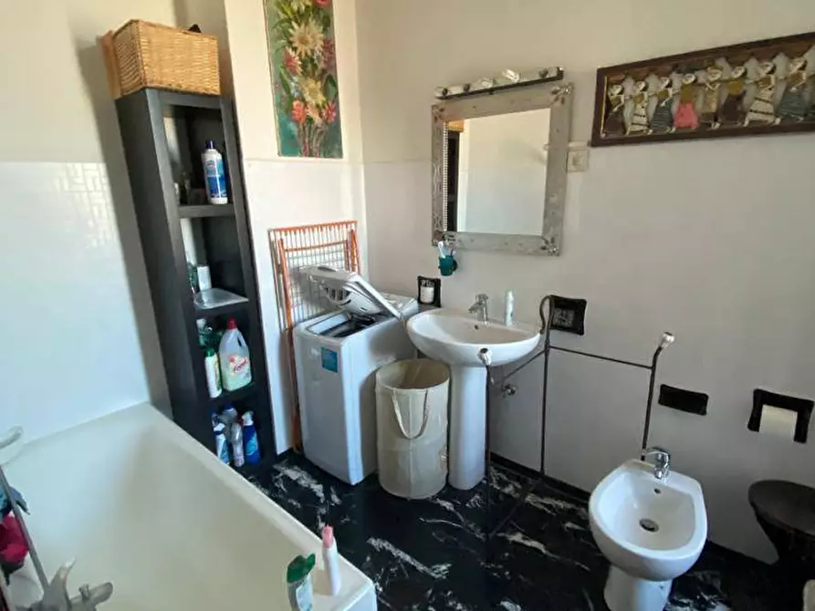 Immagine 9 di Appartamento in vendita  in Corso del popolo 66 a Rovigo