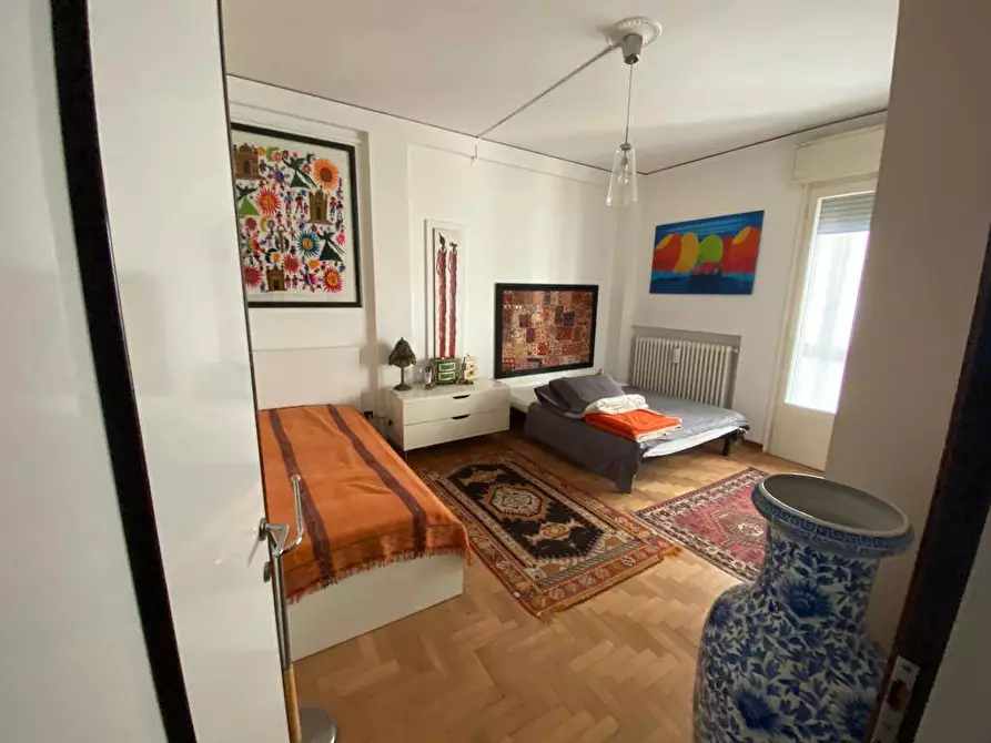 Immagine 2 di Appartamento in vendita  in Corso del popolo 66 a Rovigo