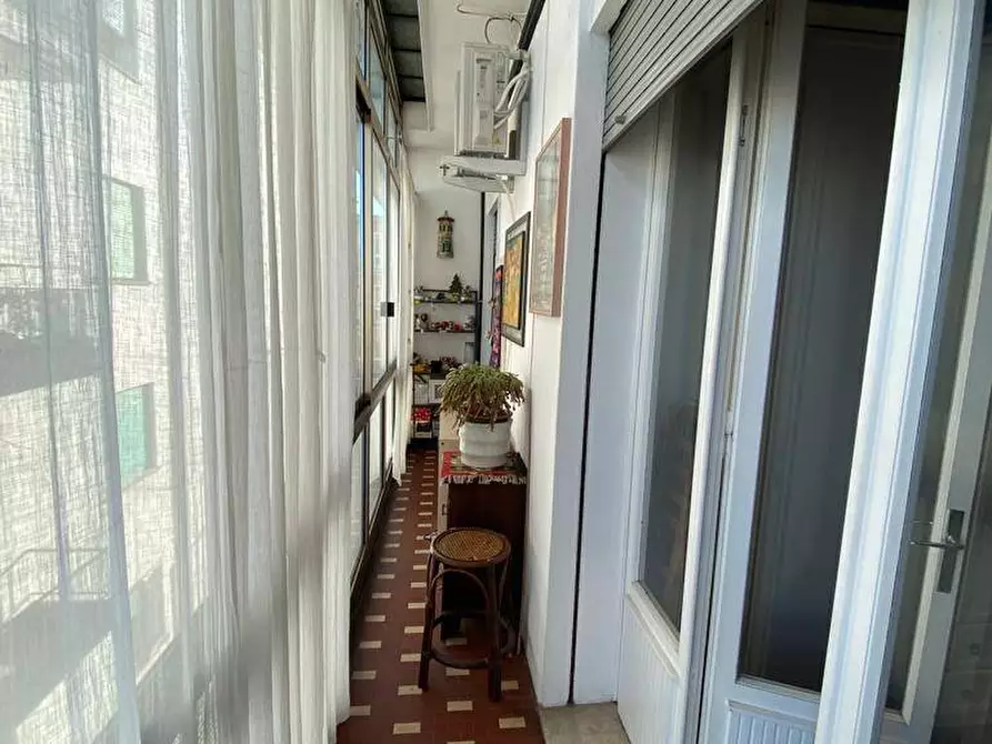 Immagine 12 di Appartamento in vendita  in Corso del popolo 66 a Rovigo