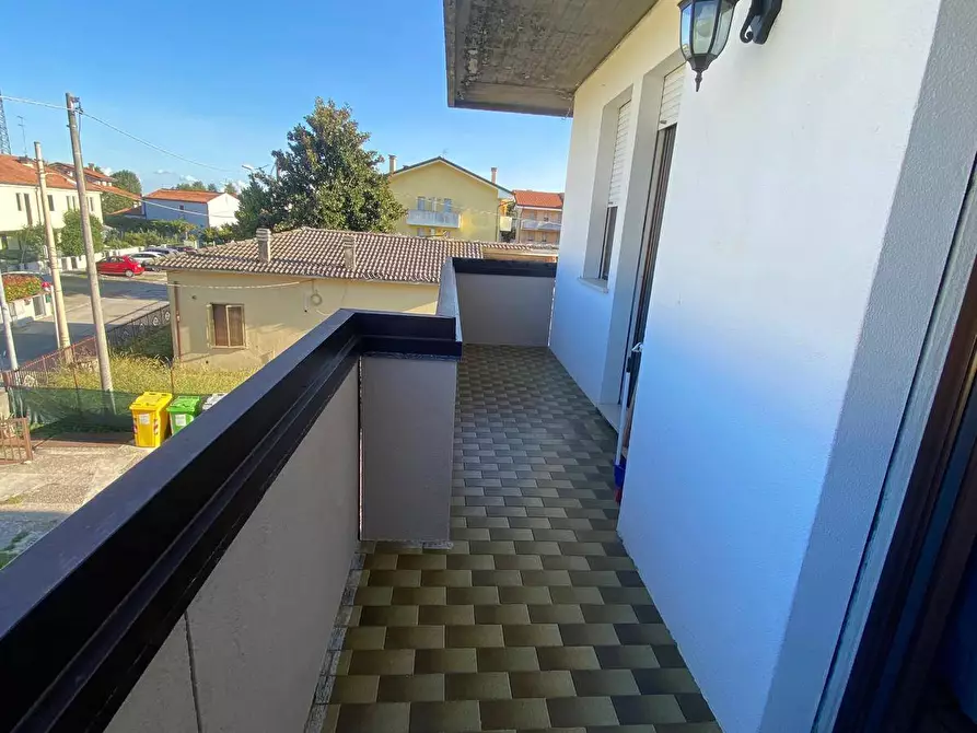 Immagine 11 di Appartamento in vendita  in via solferino a Rovigo