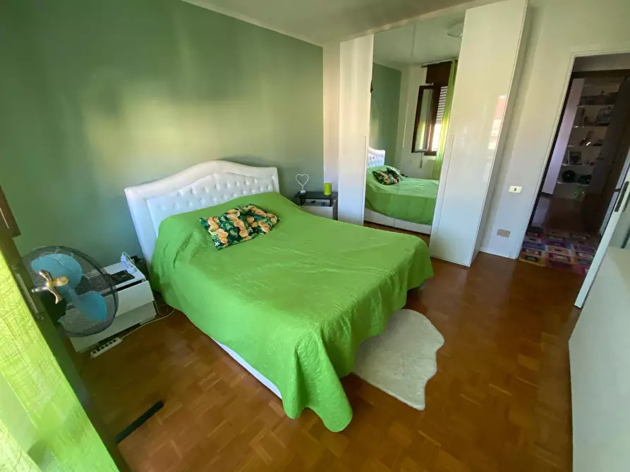 Immagine 32 di Appartamento in vendita  in via solferino a Rovigo