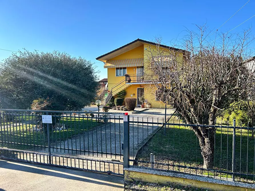 Immagine 3 di Villa in vendita  in via volturno 19 a Rovigo