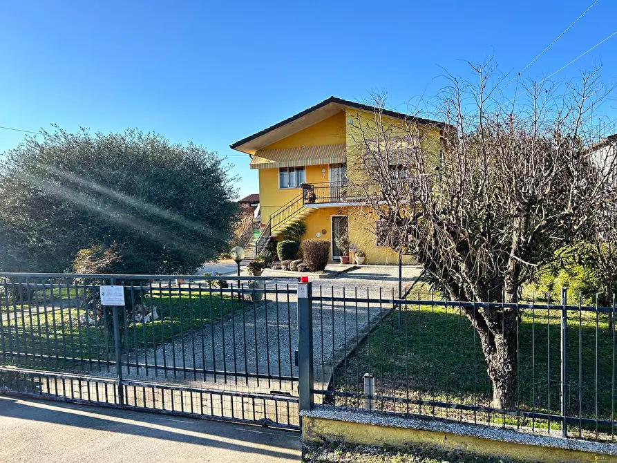 Immagine 4 di Villa in vendita  in via volturno 19 a Rovigo