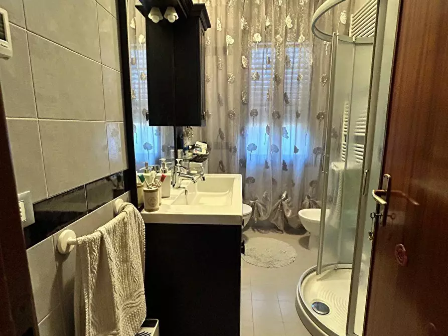 Immagine 30 di Villa in vendita  in via volturno 19 a Rovigo