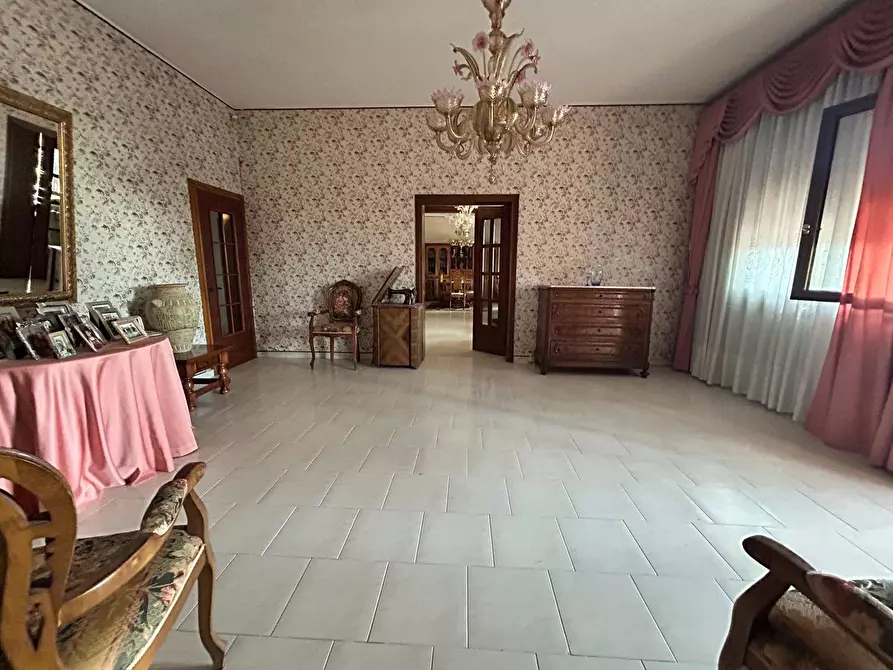 Immagine 12 di Villa in vendita  in via san gaetano 1 a Rovigo