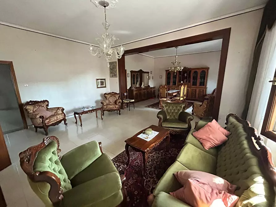 Immagine 14 di Villa in vendita  in via san gaetano 1 a Rovigo