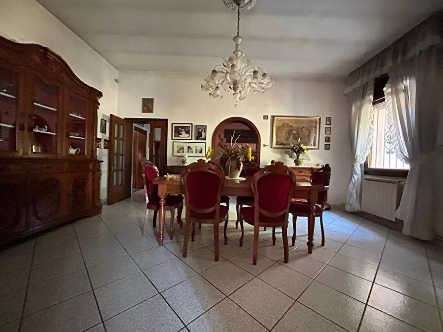 Immagine 25 di Villa in vendita  in via san gaetano 1 a Rovigo