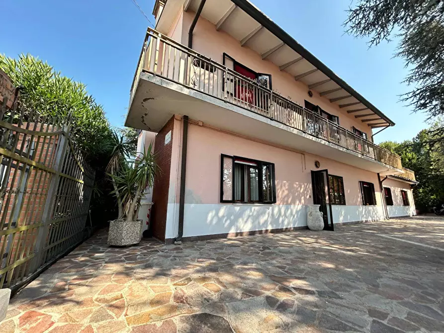 Immagine 43 di Villa in vendita  in via san gaetano 1 a Rovigo