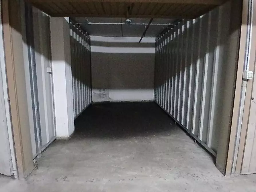 Immagine 17 di Appartamento in vendita  in VIA SICHIROLLO 80 a Rovigo