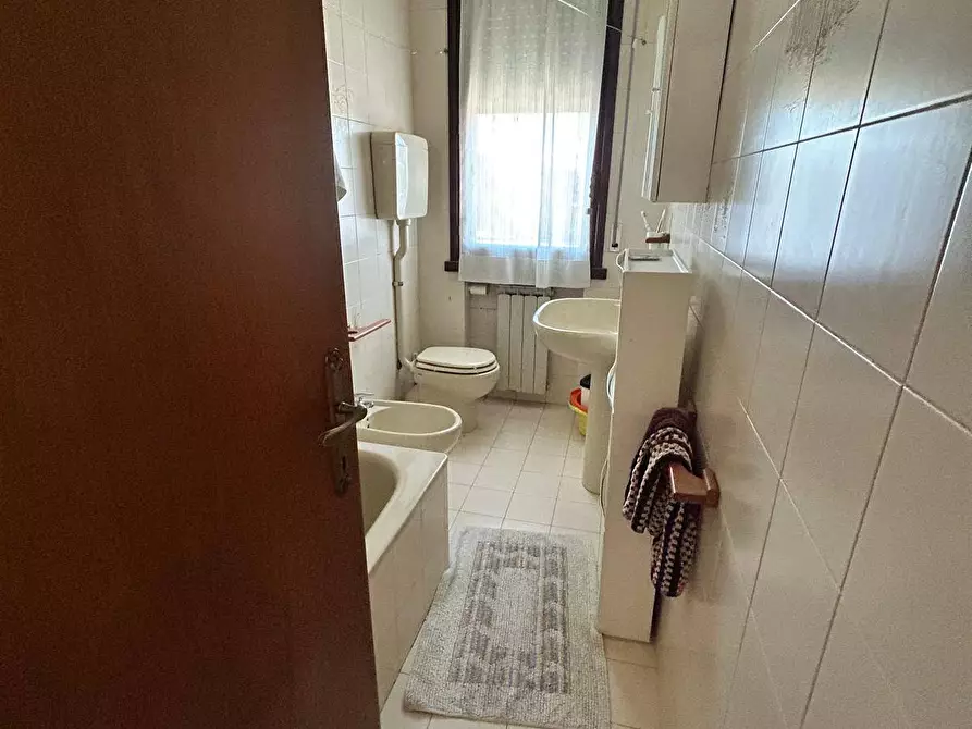 Immagine 5 di Appartamento in vendita  in via rinuccini 15 a Rovigo