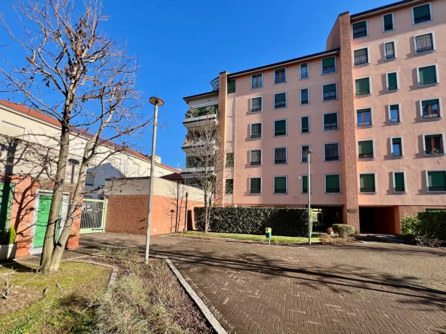 Immagine 3 di Appartamento in affitto  in Via Marsala 17 a Monza