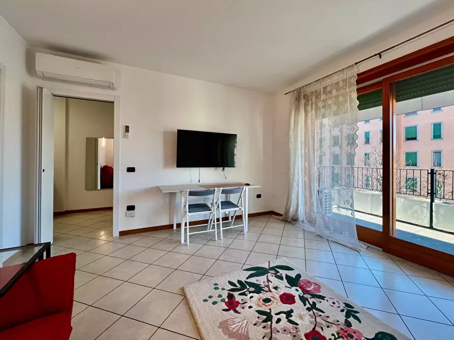 Immagine 8 di Appartamento in affitto  in Via Marsala 17 a Monza