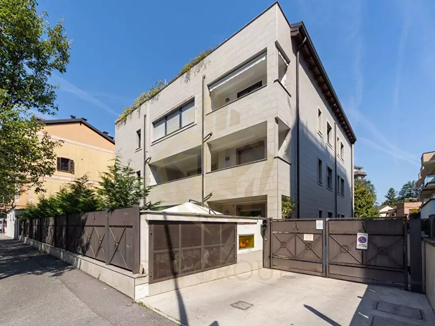Immagine 2 di Appartamento in affitto  in Viale Libertà 23 a Monza