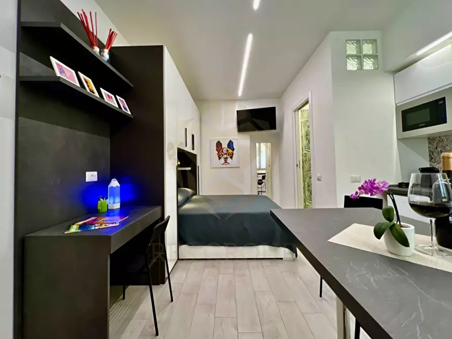 Immagine 2 di Appartamento in affitto  in Via Carlo Farini 36 a Milano