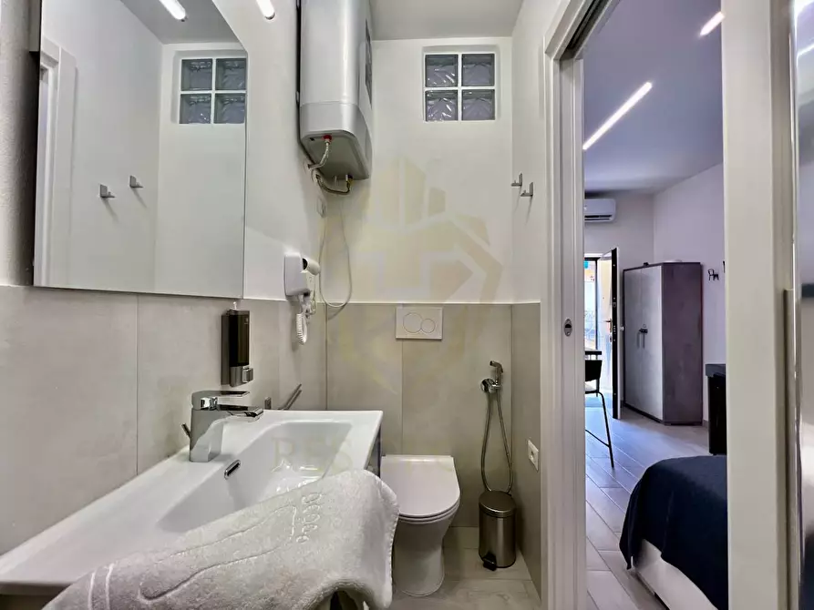 Immagine 46 di Appartamento in affitto  in Via Carlo Farini 36 a Milano